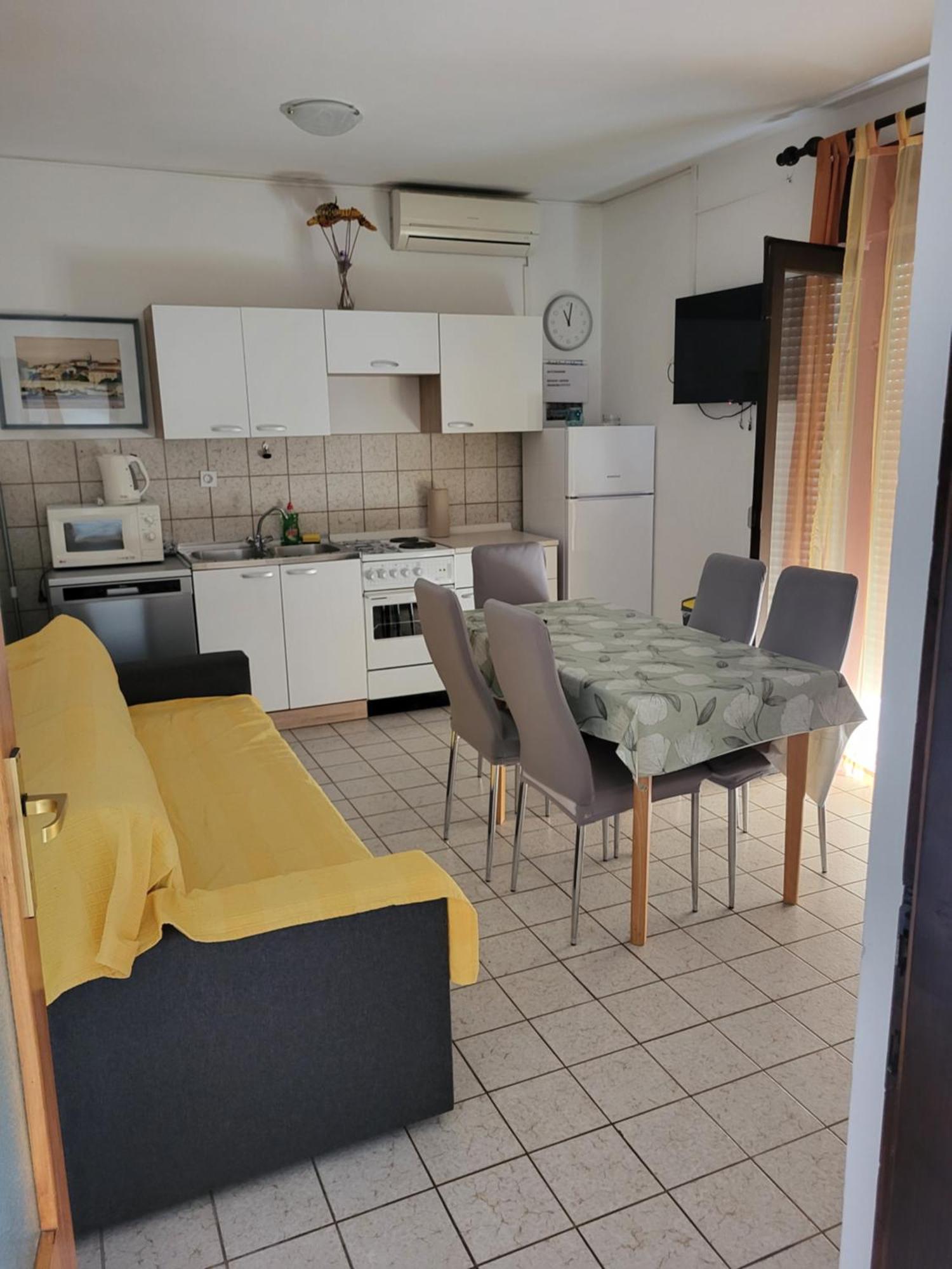 Apartmani Centar Palit Exteriör bild